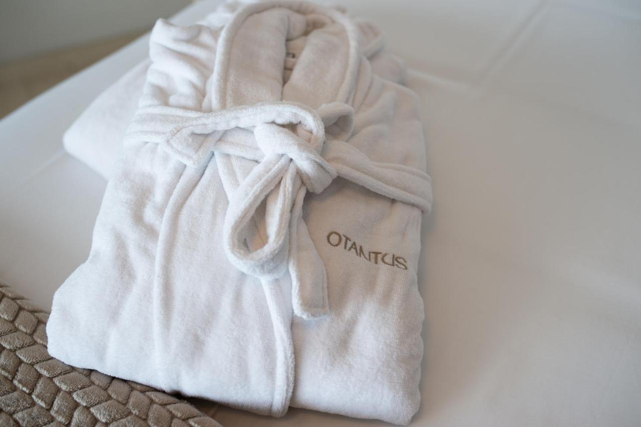 Otantus Hotel Muros Bagian luar foto