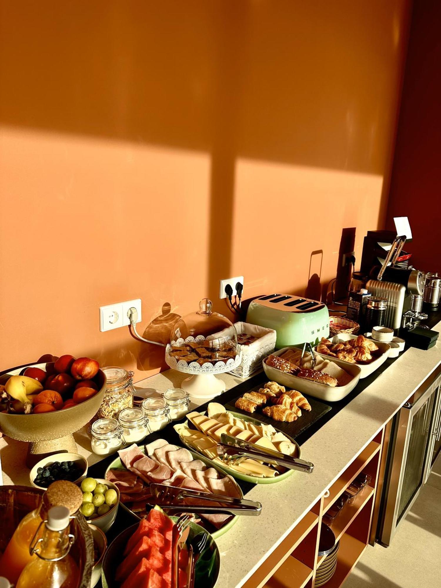 Otantus Hotel Muros Bagian luar foto