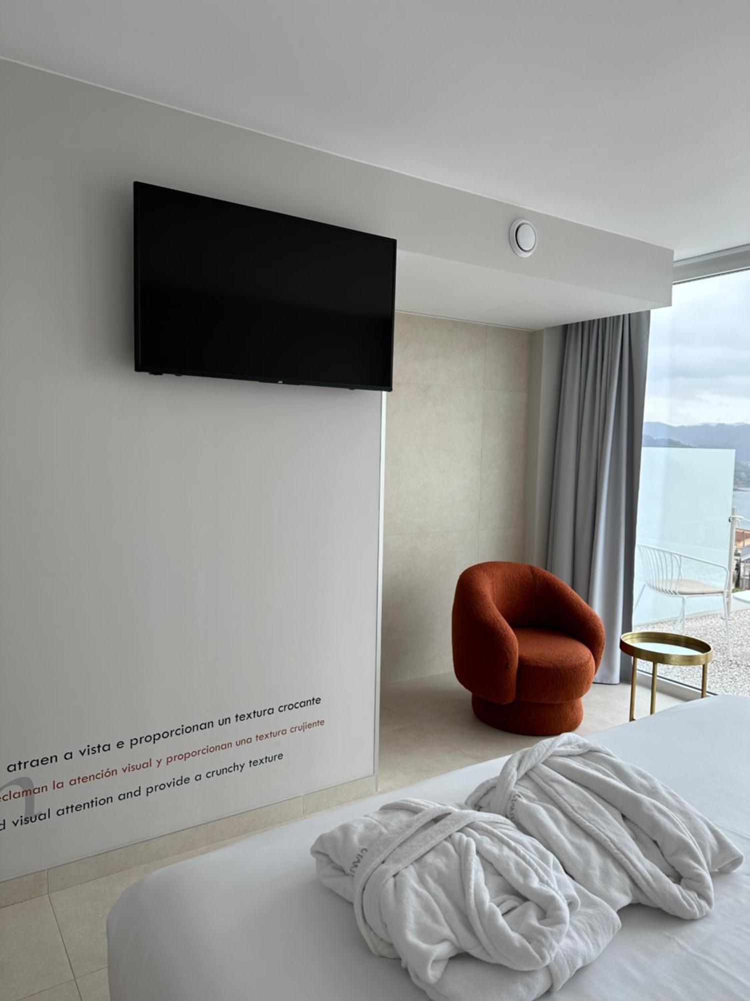Otantus Hotel Muros Bagian luar foto